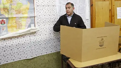 Se viralizó otro audio de Luis Juez en el que pide que jubilados lleven un "machete" para que sepan cómo votar Se viralizó otro audio de Luis Juez en el que pide que jubilados lleven un "machete" para que sepan cómo votar
