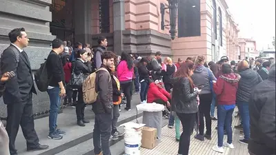 Amenaza de bomba en el tren Roca: cierran todos los ramales Amenaza de bomba en el tren Roca: cierran todos los ramales