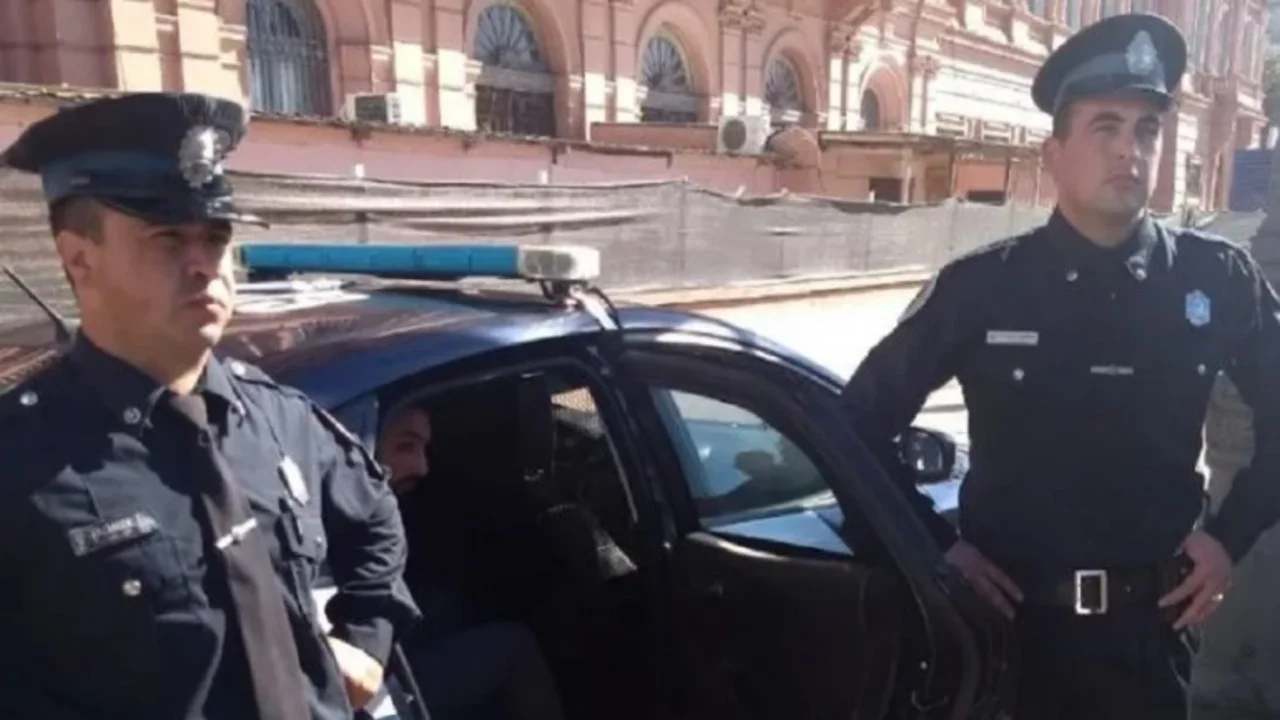 El hombre que intentó entrar armado a La Rosada es militante de Cambiemos