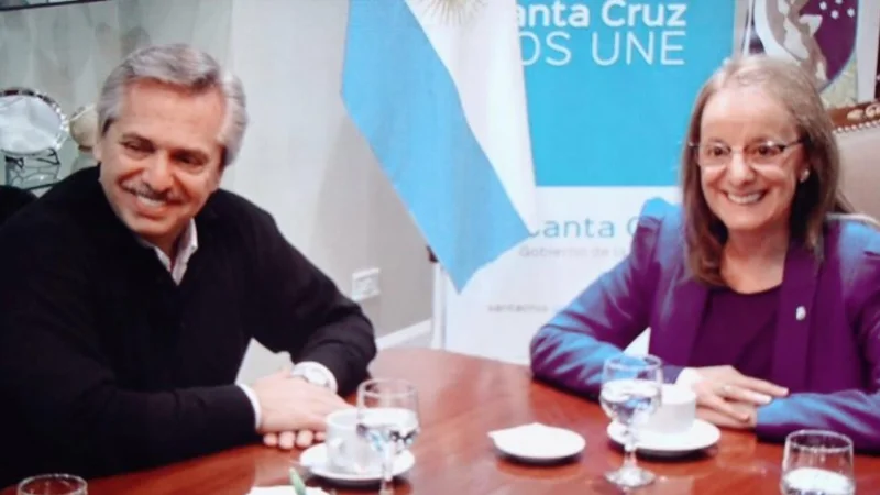 Alberto Fernández candidato: en su primer acto oficial, se reunió con Alicia Kirchner