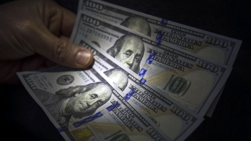 Dólar hoy: subió a $ 46,26, a la par del riesgo país