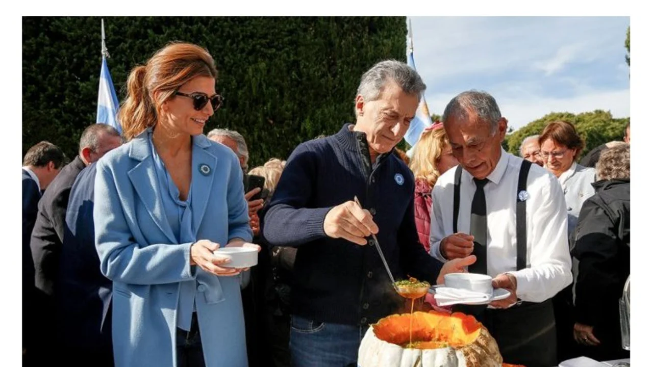 En el locro de Olivos, Macri dijo que "el cambio lleva esfuerzo" y trazó un paralelismo con la revolución de Mayo