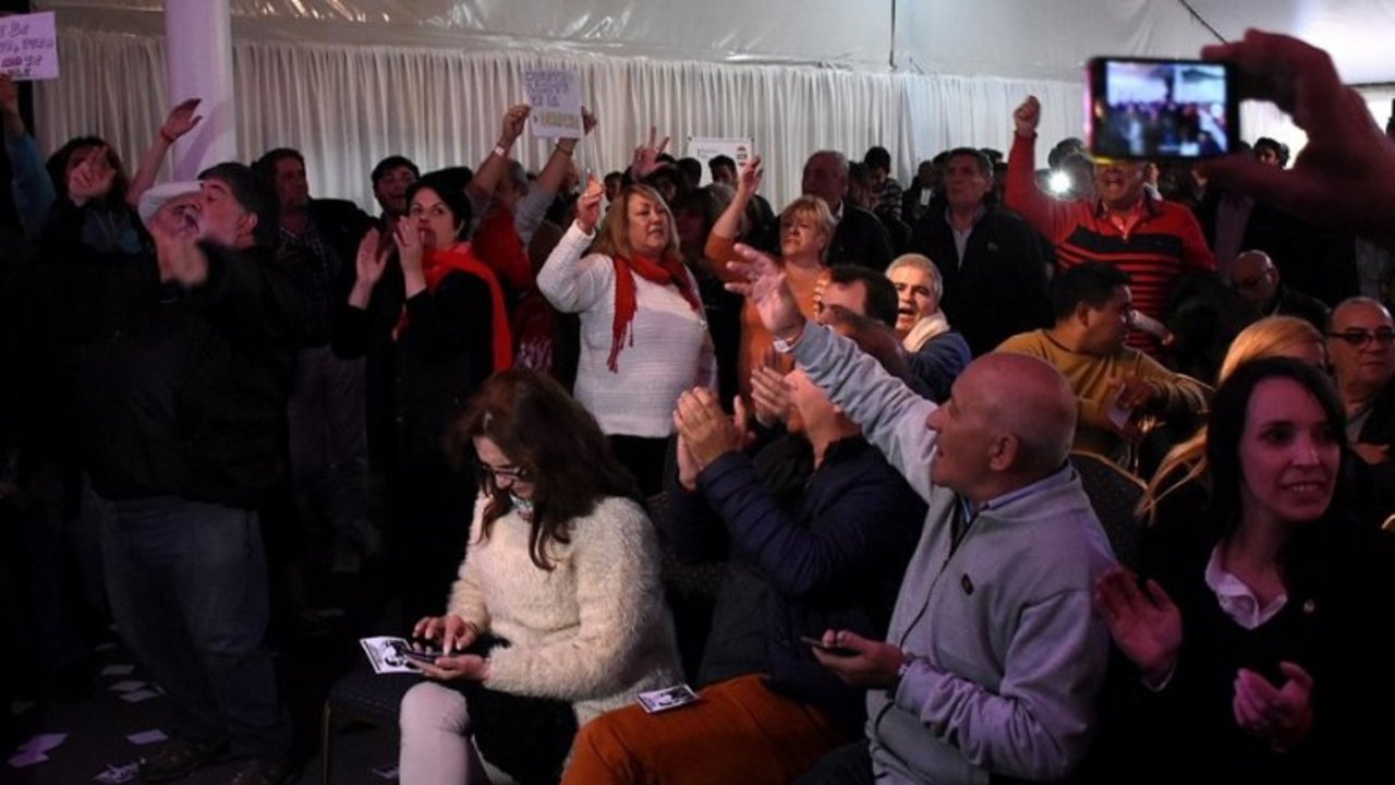 Elecciones 2019: militantes radicales fueron a Parque Norte a mostrar su descontento con Cambiemos