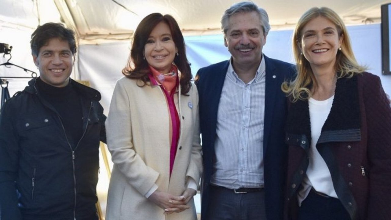La sugestiva foto que compartieron Alberto Fernández y Cristina Kirchner con Kicillof y Magario