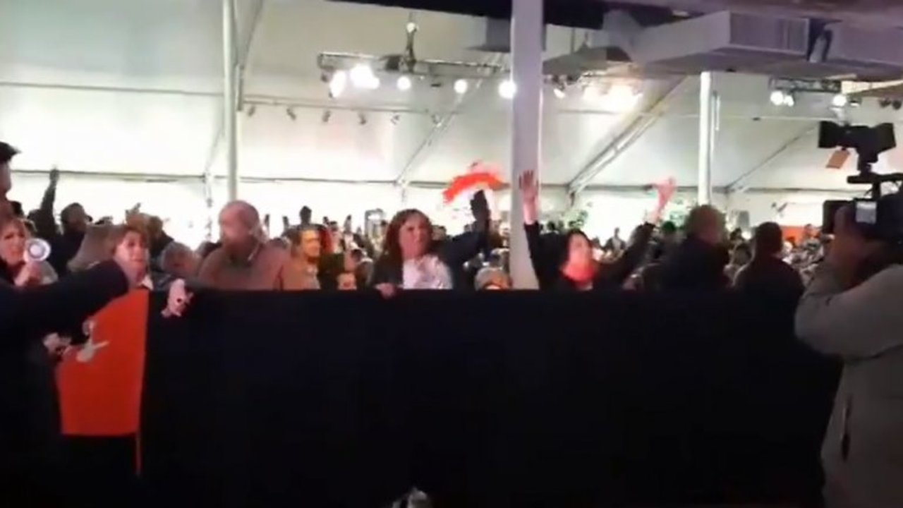 Explotó el radicalismo en la Convención Nacional: "Mauricio Macri, la p... que te parió"