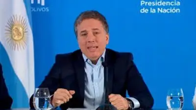 Con Macri, el salario retrocedió a los niveles de 12 años atrás Con Macri, el salario retrocedió a los niveles de 12 años atrás
