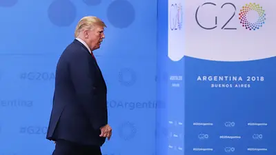 Donald Trump aumentó los aranceles a México en represalia por la inmigración "ilegal" Donald Trump aumentó los aranceles a México en represalia por la inmigración "ilegal"