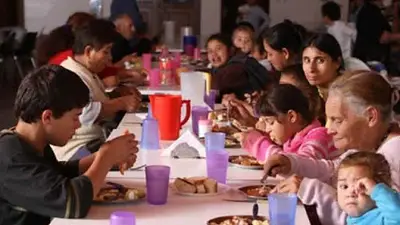 El "Cuervo" Larroque reveló que subió casi un 50% las personas en los comedores de Provincia de Buenos Aires El "Cuervo" Larroque reveló que subió casi un 50% las personas en los comedores de Provincia de Buenos Aires