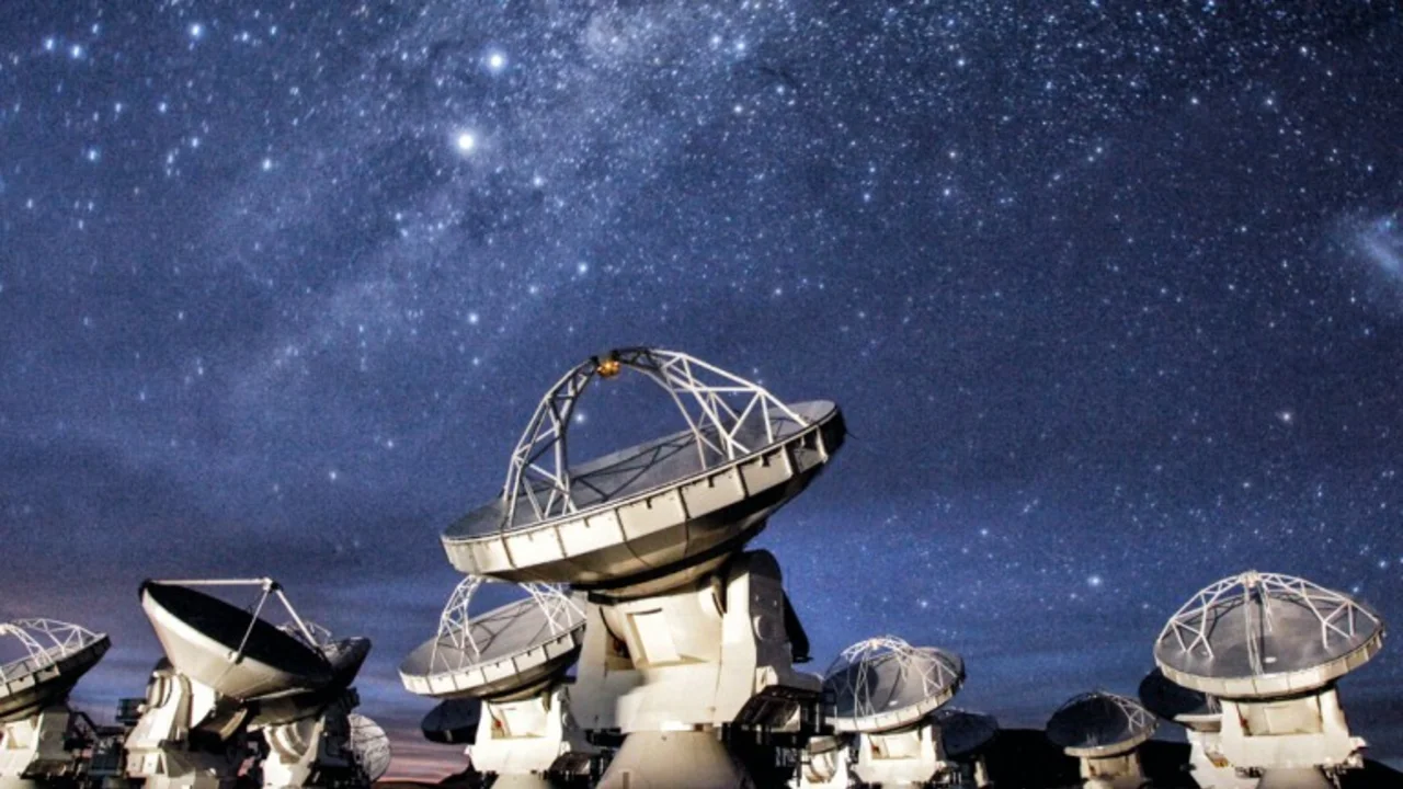 Captan ondas extraterrestres dentro de la galaxia, pero no saben de dónde provienen