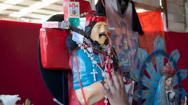 Insólito: saquean santuarios del Gauchito Gil para tener cigarrillos