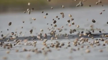 ¿Cómo podría caer una "lluvia de rocas" en la Tierra?