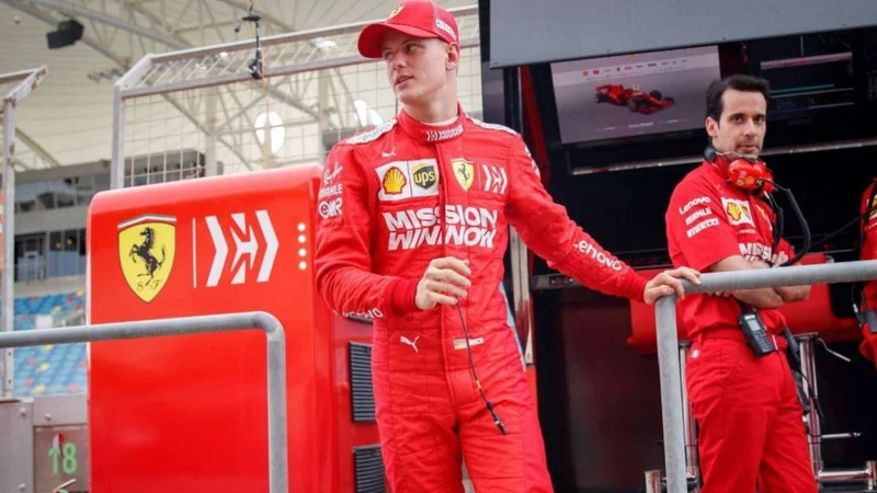 El hijo de Michael Schumacher continúa con el legado de su padre en Ferrari