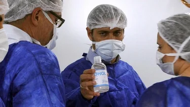 Contagios: Provincia reduce el ritmo, mientras Ciudad acelera