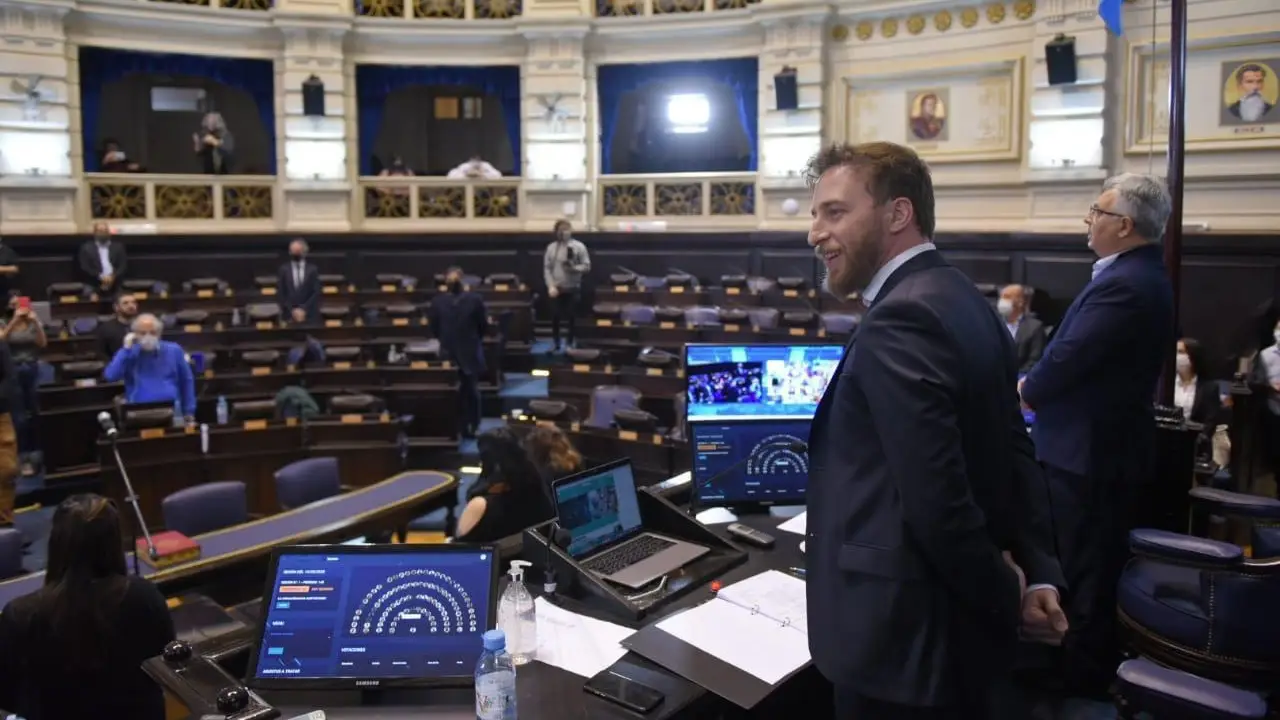 Legisladores bonaerenses realizaron una sesión especial en medio de la pandemia de coronavirus