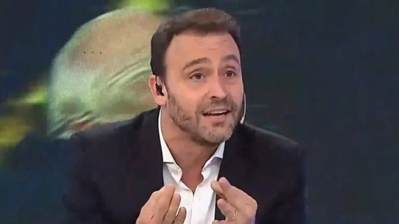 Adrián Pallares