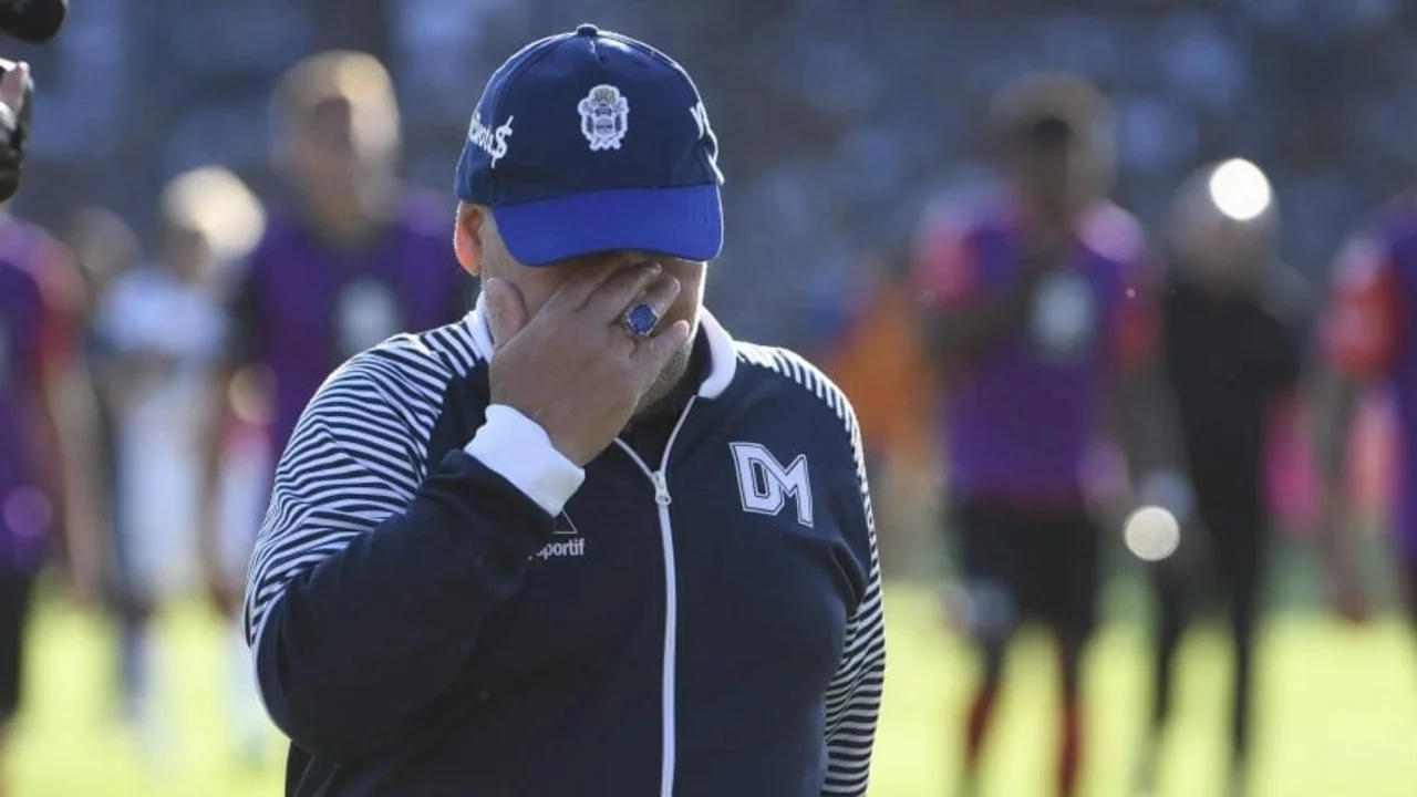 Diego Maradona llorando: el video que se viralizó en las redes
