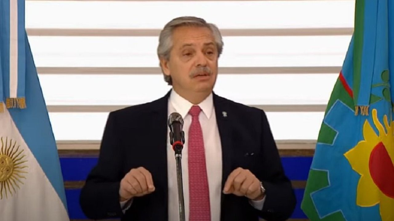 Alberto Fernández le respondió a "los tontos" que dicen que se enamoró de la cuarentena