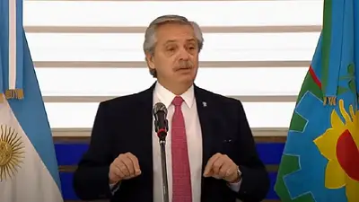 Alberto Fernández le respondió a "los tontos" que dicen que se enamoró de la cuarentena Alberto Fernández le respondió a "los tontos" que dicen que se enamoró de la cuarentena