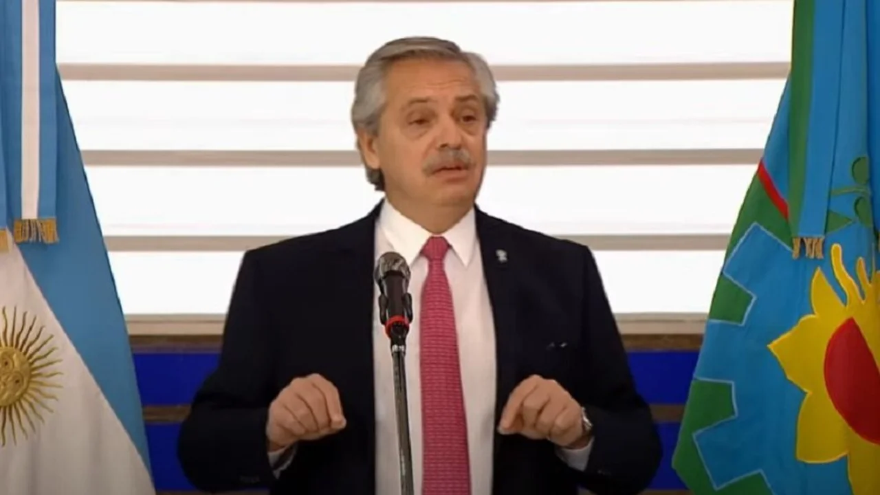 Alberto Fernández le respondió a "los tontos" que dicen que se enamoró de la cuarentena