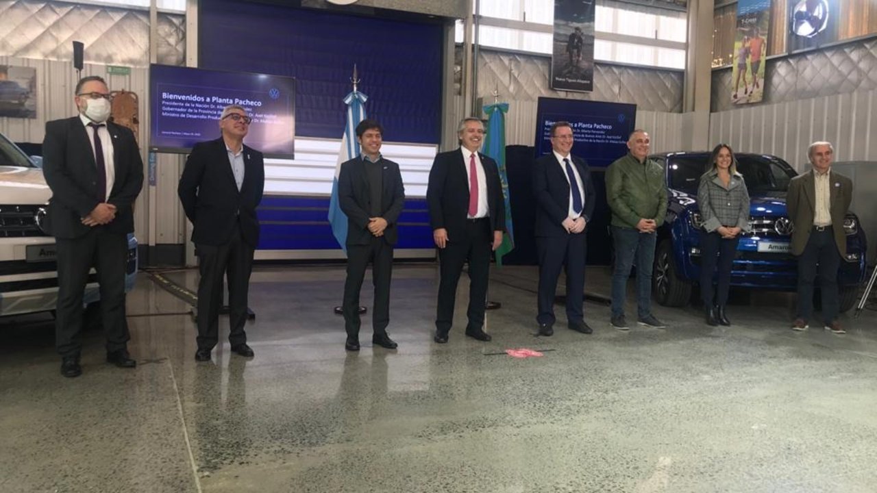 Alberto Fernández recorrió una planta automotriz que reabrió en medio de la cuarentena