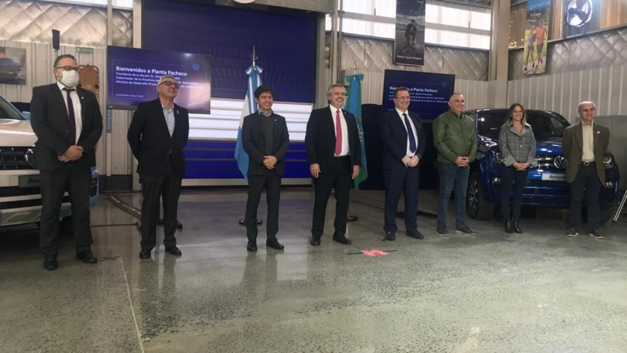 Alberto Fernández recorrió una planta automotriz que reabrió en medio de la cuarentena