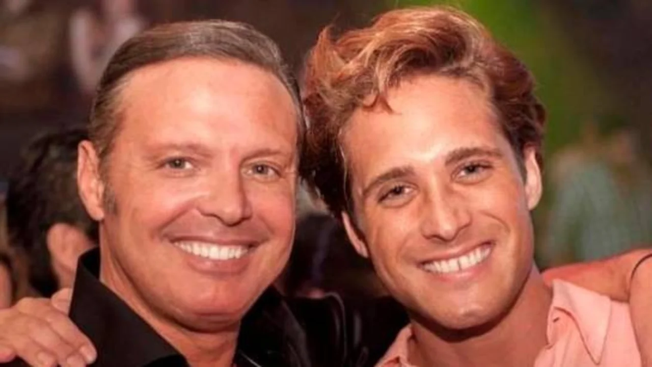 Vuelve la serie de Luis Miguel y Netflix lo anuncia con un divertido video en TikTok