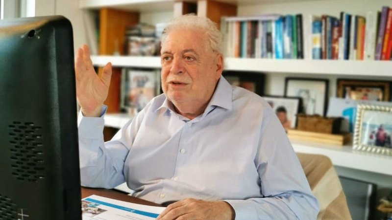 Ginés González García estalló contra los anticuarentena, en medio de la fuerte suba de contagios