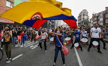 Colombia vibra: la protesta excede la reforma tributaria | Crisis en colombia