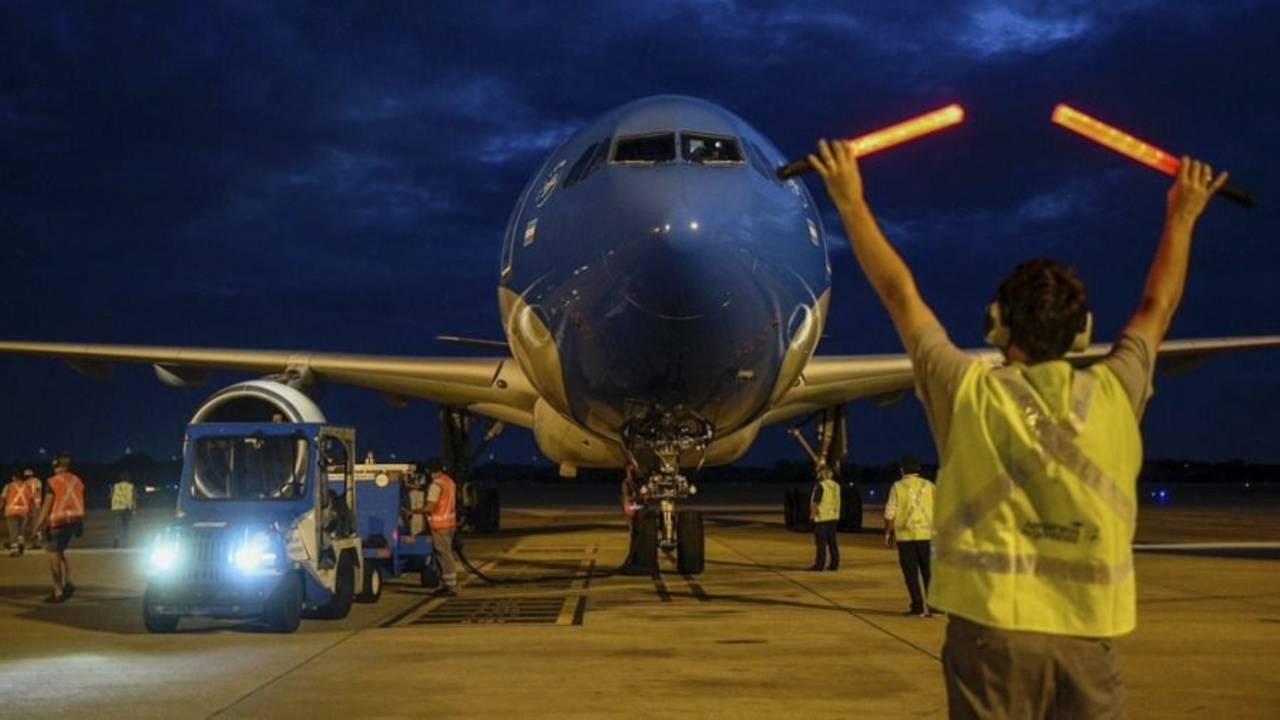 Partió un nuevo vuelo a Moscú en busca de más vacunas Sputnik V