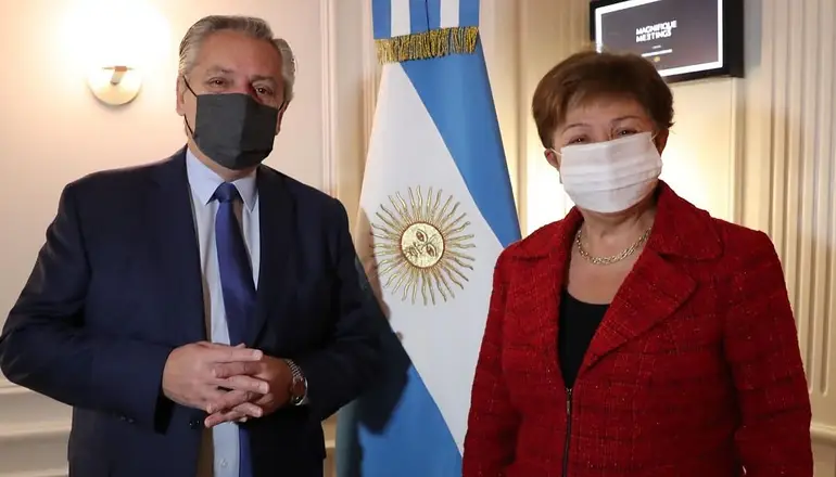 Gobierno y FMI acordaron 2022 y 2023 sin ajuste y déficit cero en 2025: siguen negociando