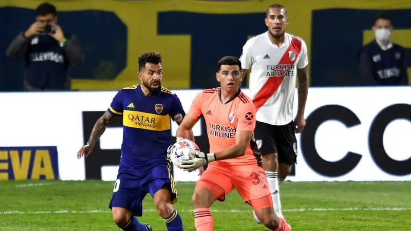 Un clásico "contagiado" por el miedo futbolístico