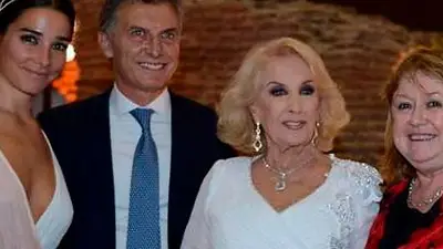 Juana Viale, Mauricio Macri y Mirtha Legrand Juana Viale, Mauricio Macri y Mirtha Legrand