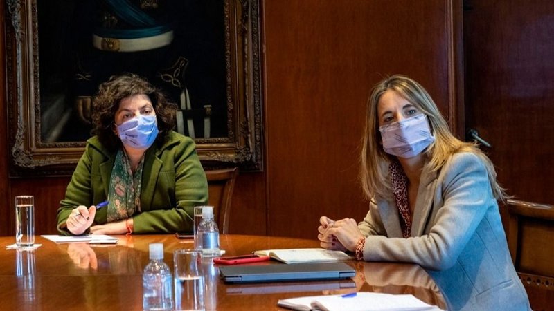 Vizzotti y Niccolini viajaron a México para supervisar la llegada de vacunas
