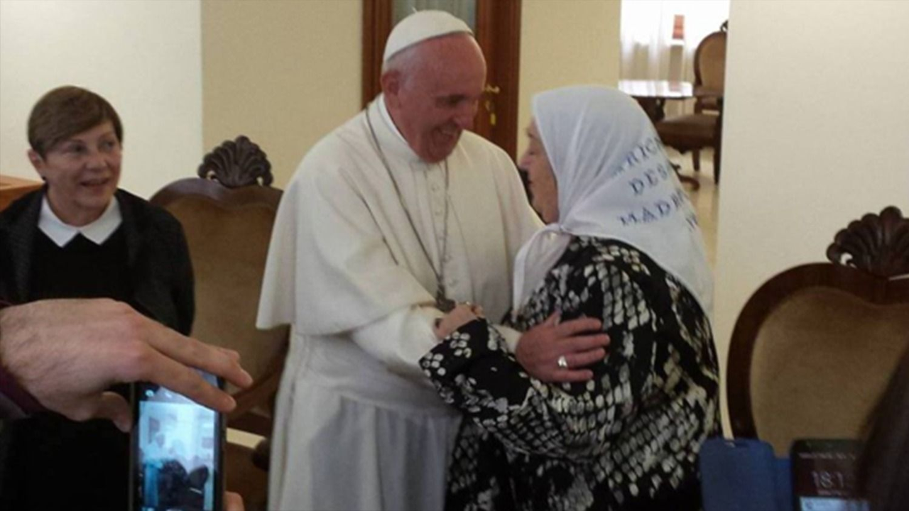 La carta del papa Francisco a Hebe de Bonafini: "Es admirable la trayectoria de Madres"