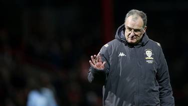 Marcelo Bielsa y una oportunidad concreta para volver a dirigir en un grande