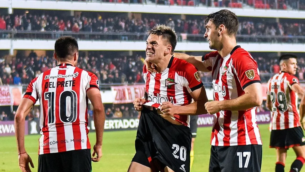 Triunfazo de Estudiantes de local ante Nacional en la Copa Libertadores