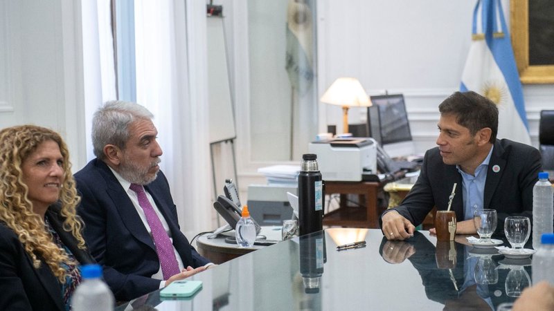 Aníbal Fernández pasó por La Plata y habló de la posibilidad de un “Axel 2023”