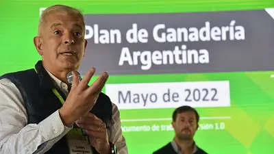 Domínguez presentó plan ganadero para aumentar la producción de carne en la provincia de Buenos Aires Domínguez presentó plan ganadero para aumentar la producción de carne en la provincia de Buenos Aires