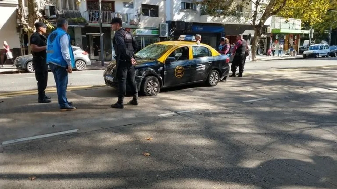 Tras sufrir un ACV, taxista atropelló a tres mujeres en Palermo