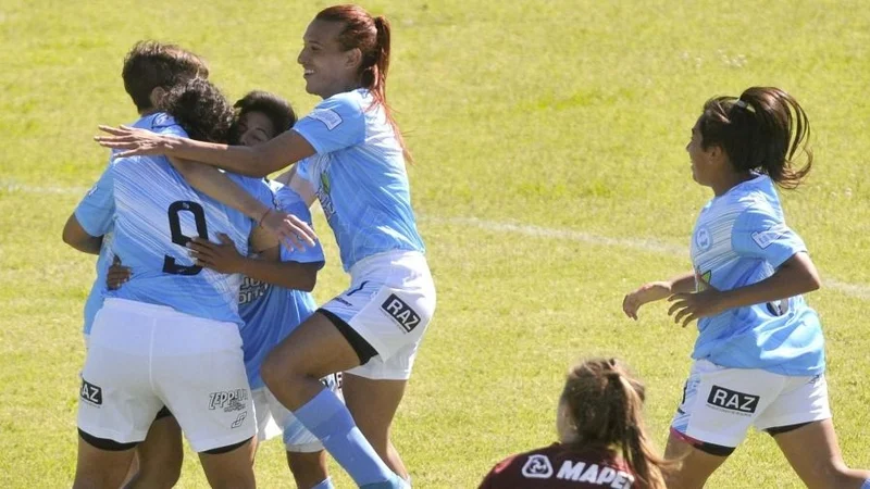 Identidad en el deporte: la lucha de Mara, Tiziana y Jezabel por el reconocimiento de la AFA