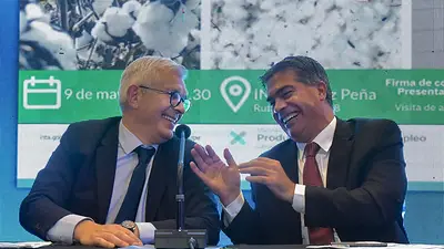 Julián Domínguez presentó en Chaco una nueva variedad de Algodón desarrollada íntegramente en la Argentina por el INTA: "Ponemos el desarrollo científico al servicio de nuestros productores" Julián Domínguez presentó en Chaco una nueva variedad de Algodón desarrollada íntegramente en la Argentina por el INTA: "Ponemos el desarrollo científico al servicio de nuestros productores"