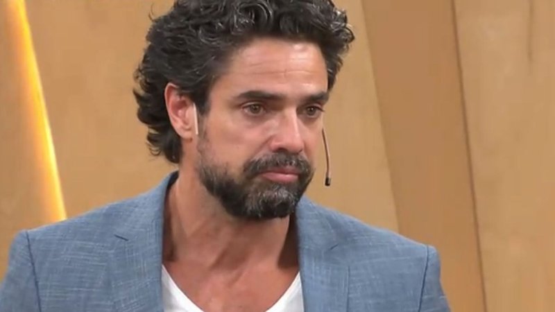 Luciano Castro enojado: se mostró con Flor Vigna, sus hijos y su perro mientras estaba manejando y le podrían sacar la licencia de conducir
