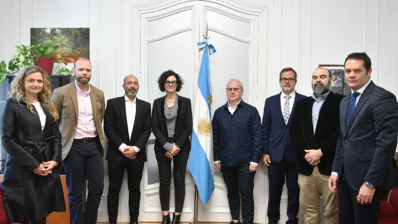 Gira por España: anuncian inversión de 8 millones de euros en proyectos de videojuegos