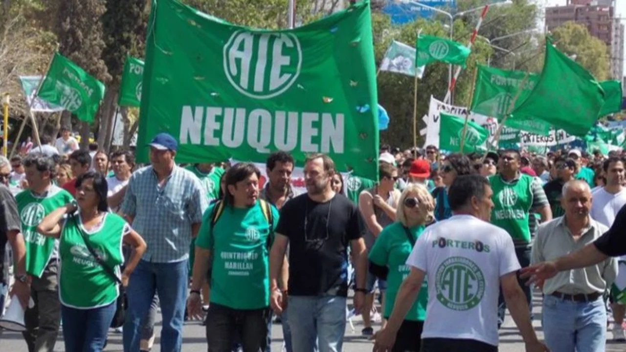 Paritarias 2022: los estatales de Neuquén cerraron un aumento del 90%, el más alto del país