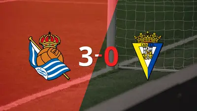 Real Sociedad sentenció con goleada 3-0 a Cádiz Real Sociedad sentenció con goleada 3-0 a Cádiz