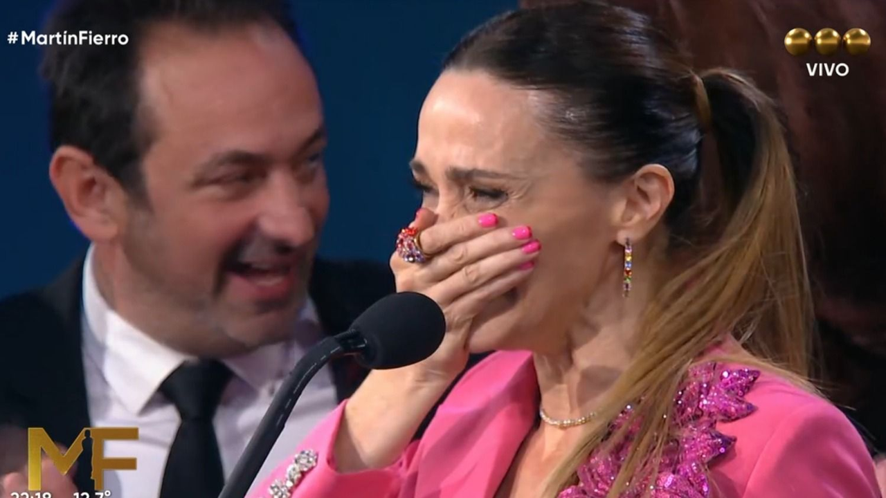 Vero Lozano en los Martín Fierro.