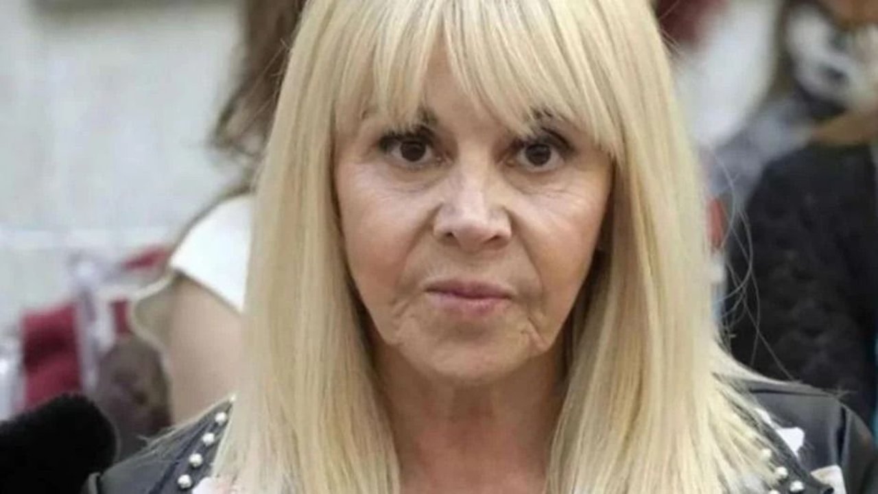 Claudia Villafañe enojada con el móvil de LAM cuando le consultaron por el homenaje a Diego Maradona en los Martín Fierro 2022