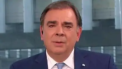 Luis Otero se quebró en vivo. Luis Otero se quebró en vivo.