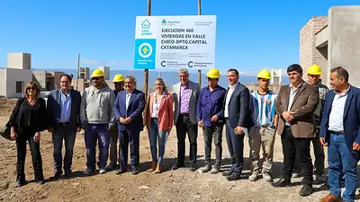 Ferraresi visitó Catamarca para entregar viviendas y créditos Ferraresi visitó Catamarca para entregar viviendas y créditos