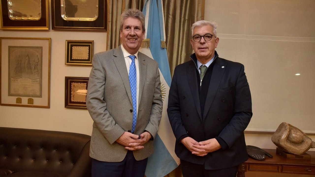 El Gobierno busca mejorar la producción en el agro y firma acuerdos de investigación